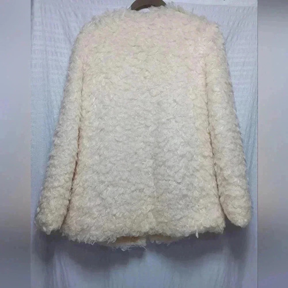 Collection By Bernardo Off White Fuzzy Teddy Jacket. Size S - Picture 2 of 8